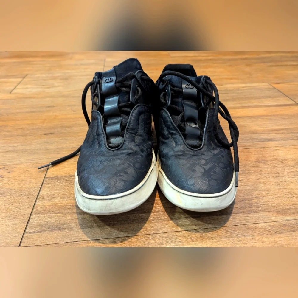 Christian Dior Men's Leather Casual Shoe - Picture 2 of 15